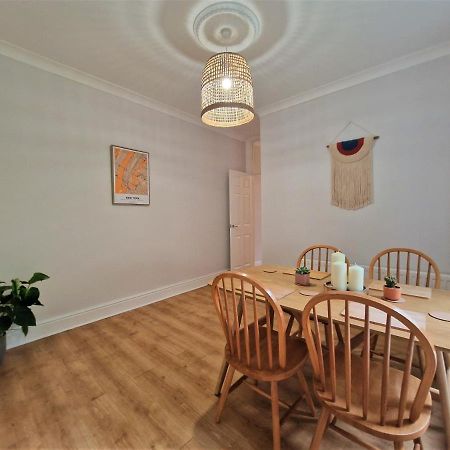 Lovely Seafront Apartment With Garden Swansea Buitenkant foto