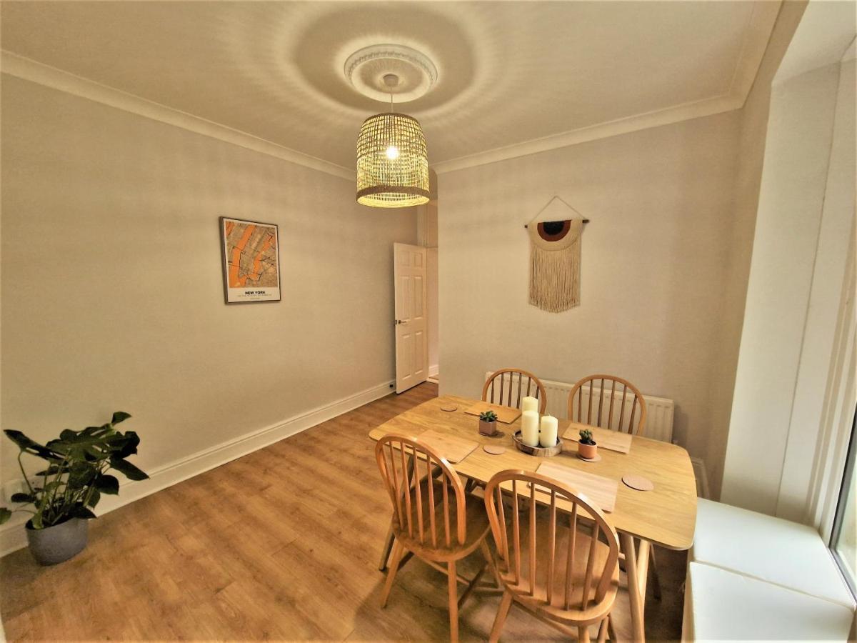 Lovely Seafront Apartment With Garden Swansea Buitenkant foto